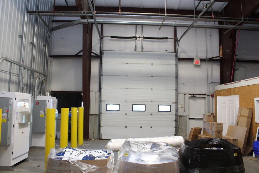 More Photos Of 6 Industrial Way, Milford Warehouse For Lease