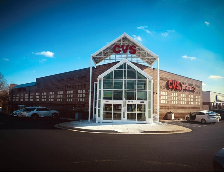 Primary Photo Of 6109 Bardstown Rd, Louisville Drugstore For Lease