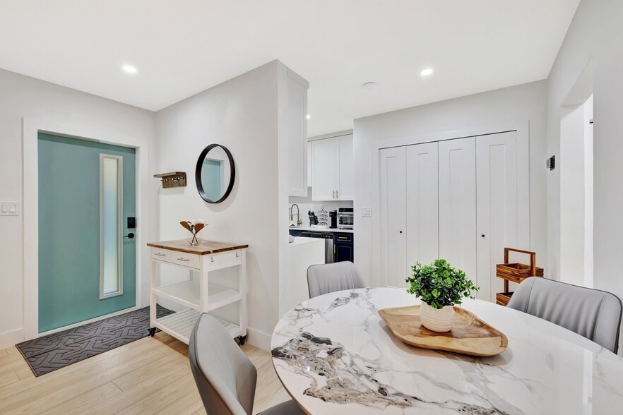 More Photos Of 934 NW 4th Ave, Fort Lauderdale Apartments For Sale