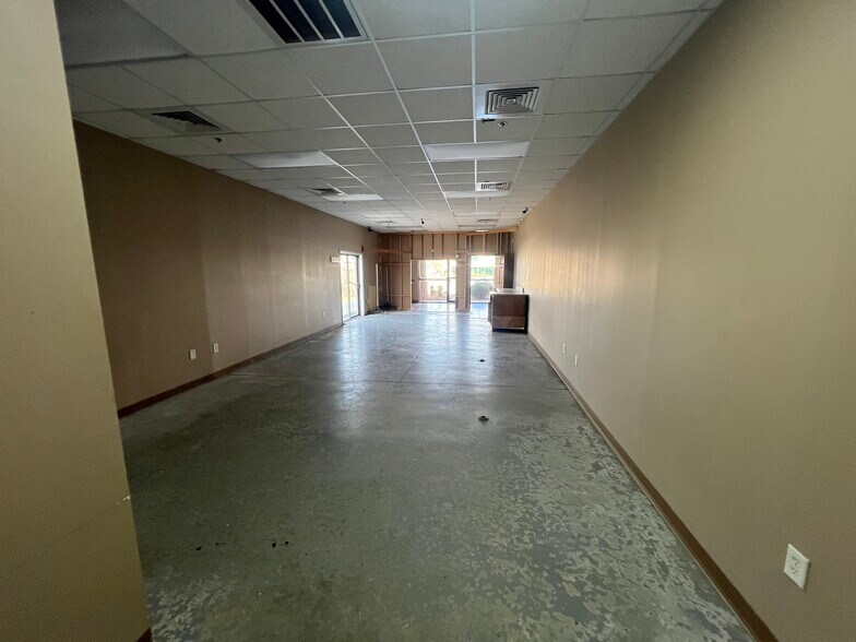 More Photos Of 2130-2146 Cobbs Ford Rd, Prattville Freestanding For Lease