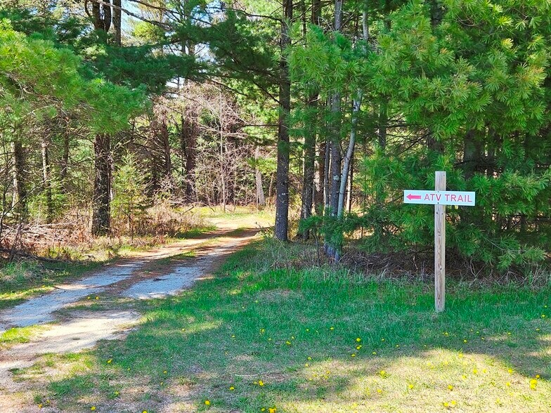 More Photos Of 4702 Hi Pines Ln, Eagle River Trailer Camper Park For Sale