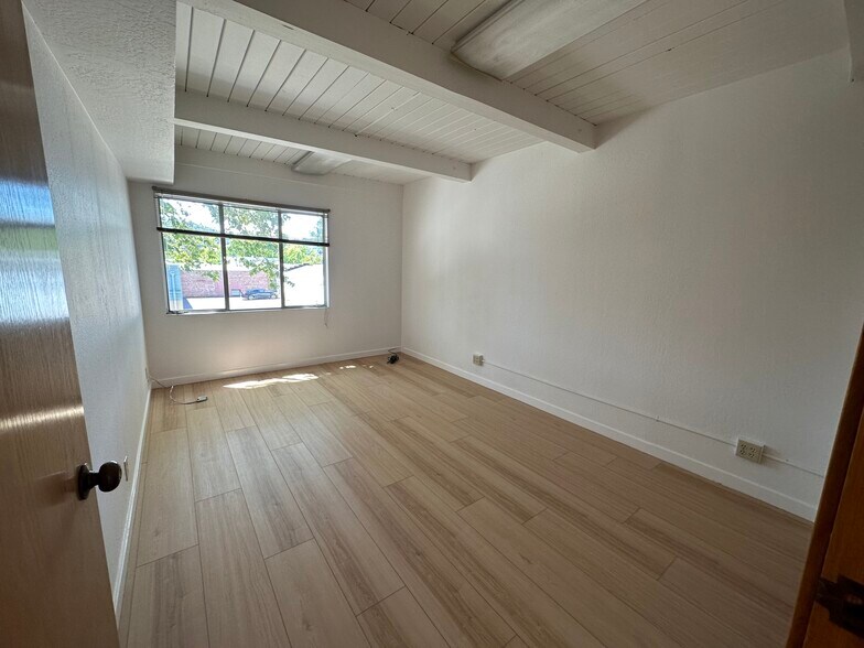 More Photos Of 820 5th Ave, San Rafael Office For Sale