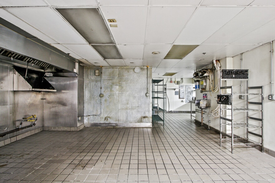 More Photos Of 601 W 5th St, Los Angeles Office For Lease