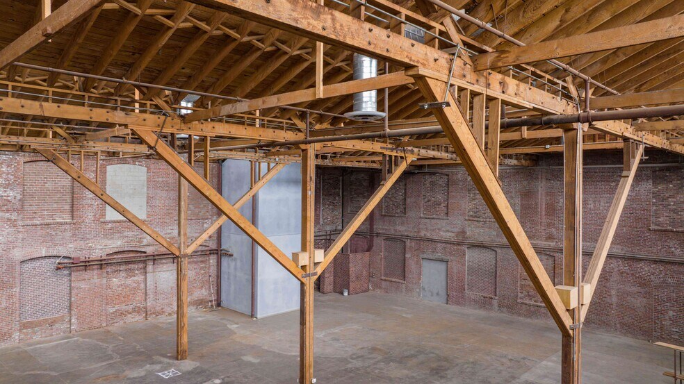 More Photos Of 440 Seaton St, Los Angeles Loft Creative Space For Sale