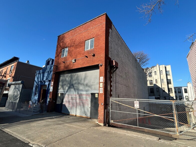 Primary Photo Of 197 34th St, Brooklyn Industrial For Sale