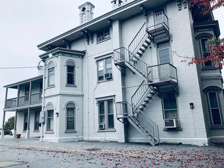 More Photos Of 401-411 W Walnut St, Allentown Office For Lease