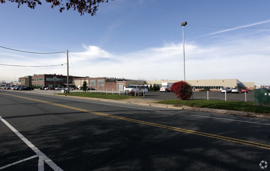 More Photos Of 9300 Ashton Rd, Philadelphia Warehouse For Lease