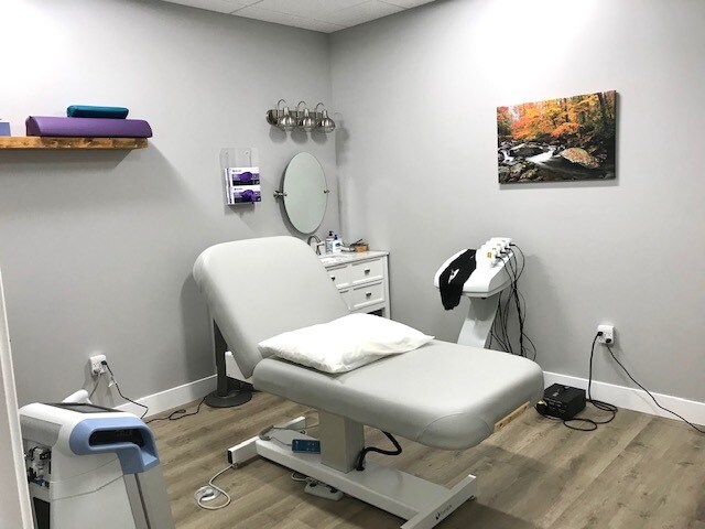 More Photos Of 7 Spectrum Loop, Colorado Springs Storefront Retail Office For Lease