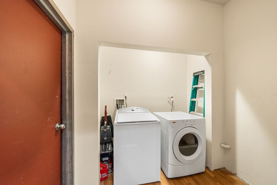 More Photos Of 1506-1514 E Wilt St, Philadelphia Auto Repair For Sale