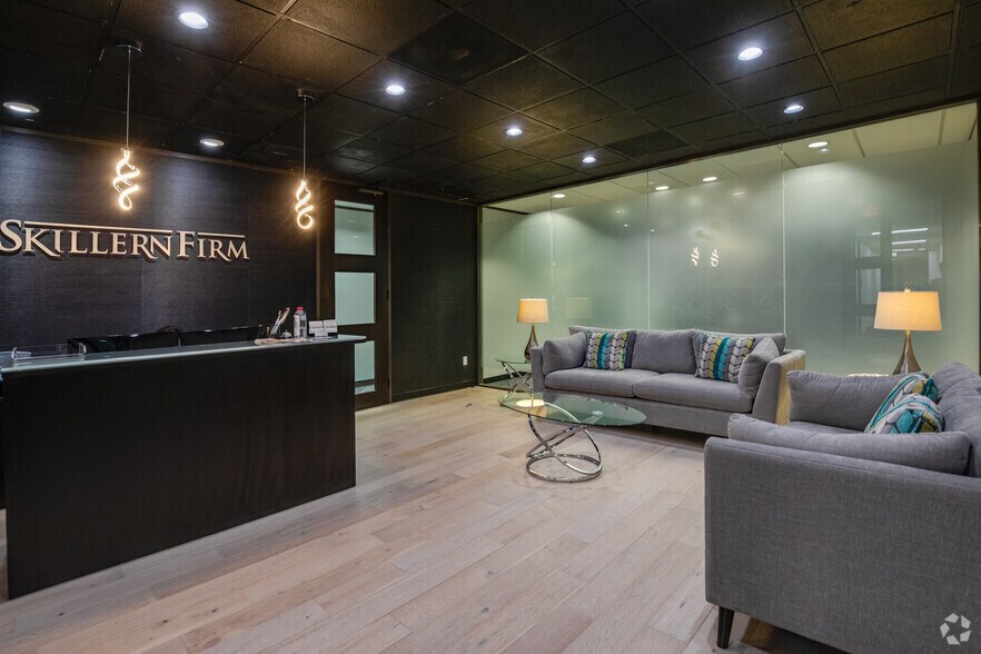 More Photos Of 701 N Post Oak Rd, Houston Office For Sale