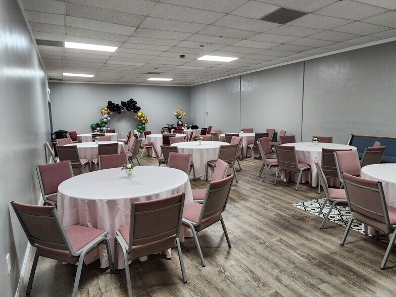 More Photos Of 142-144 N K St, Tulare Restaurant For Sale