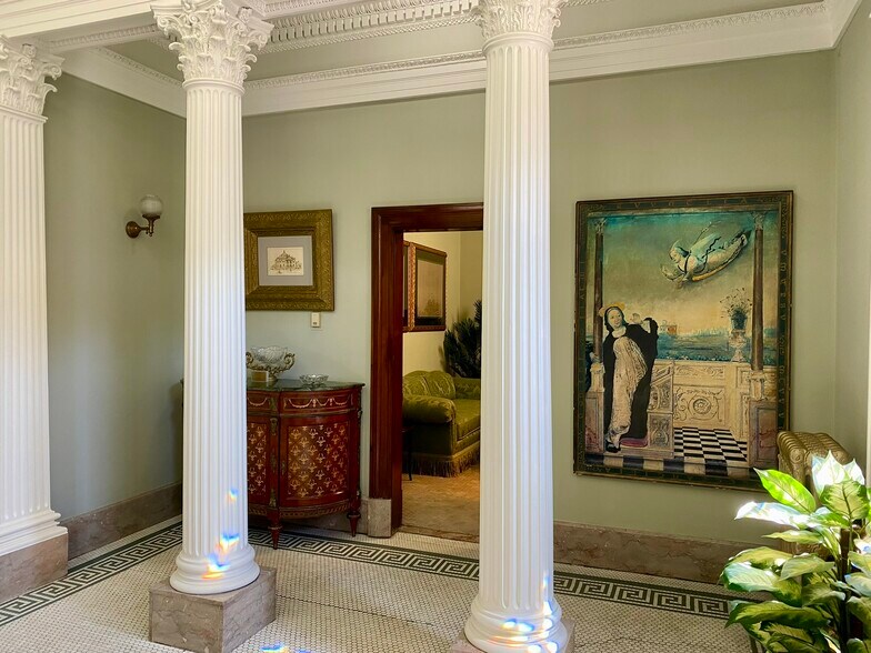 More Photos Of 1201 Felix St, Saint Joseph Lodge Meeting Hall For Sale