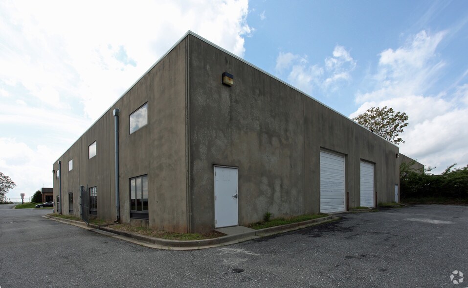 More Photos Of 1319-1321 Bucheimer Rd, Frederick Industrial For Sale
