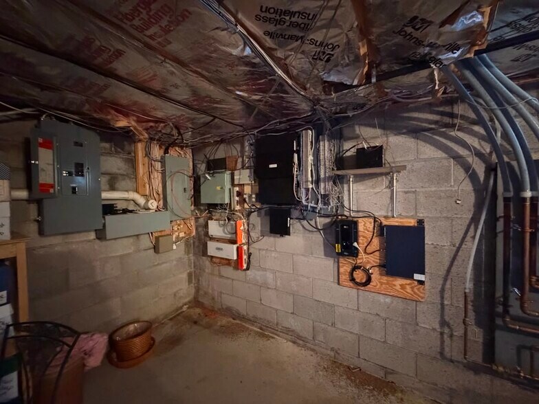 More Photos Of 900 McLean Rd, Cortland Office For Sale