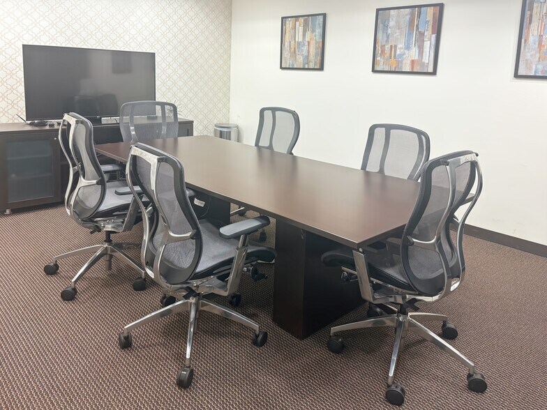 More Photos Of 35 Village Rd, Middleton Coworking Space