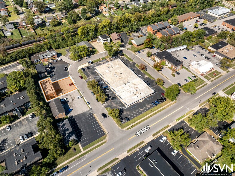 More Photos Of 261 Regency Cir, Lexington Office For Lease