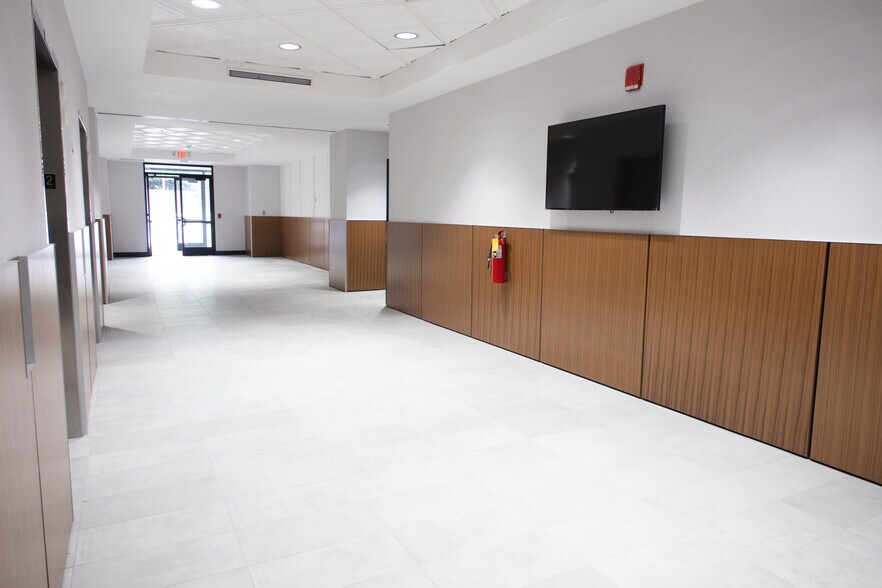 More Photos Of 4100 S Stream Blvd, Charlotte Unknown For Lease