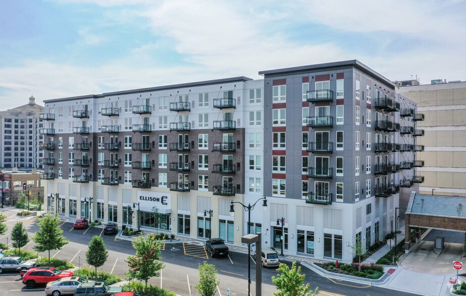 Primary Photo Of 1555 Ellinwood Ave, Des Plaines Apartments For Lease