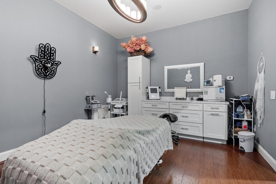 More Photos Of 22 Goddard St, Southbridge Apartments For Sale