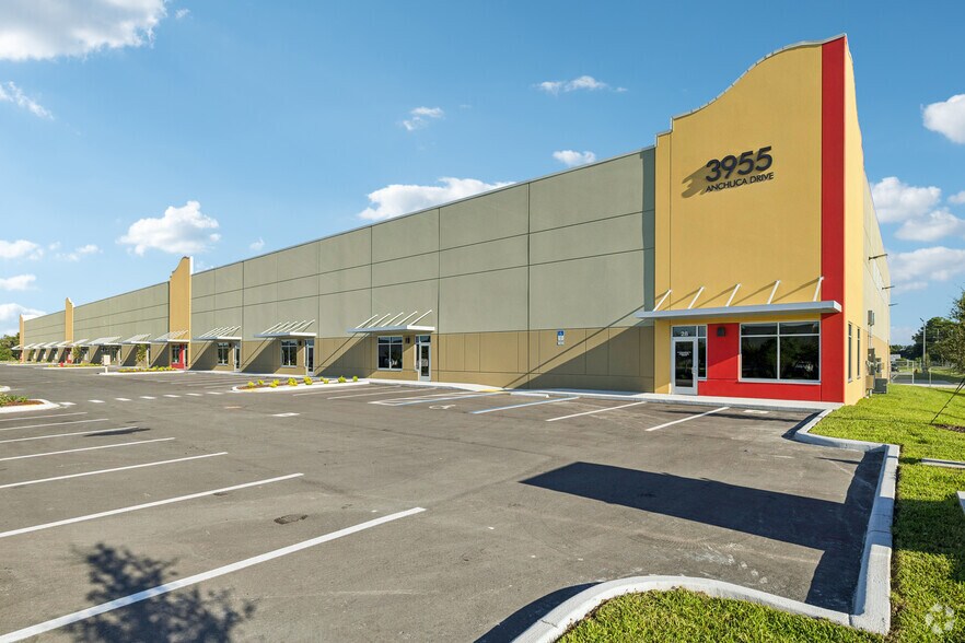 More Photos Of 3955 Anchuca Dr, Lakeland Industrial For Lease