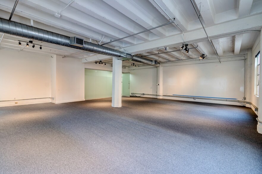More Photos Of 833 S Spring St, Los Angeles Loft Creative Space For Lease