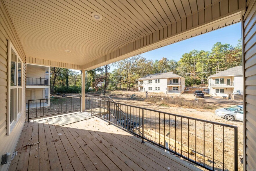 More Photos Of 102 & 106 Cheyenne St, Hot Springs National Park Apartments For Sale