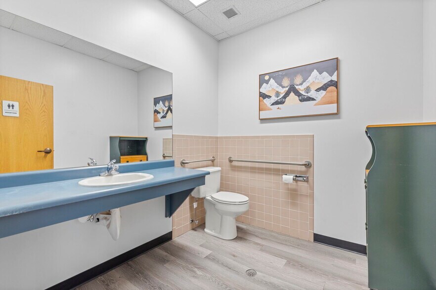 More Photos Of 3133 Indian Rd, Boulder Office For Lease