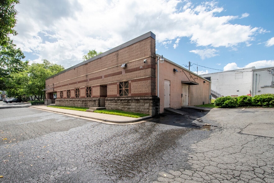 More Photos Of 315 Rensselaer Ave, Charlotte Office For Sale