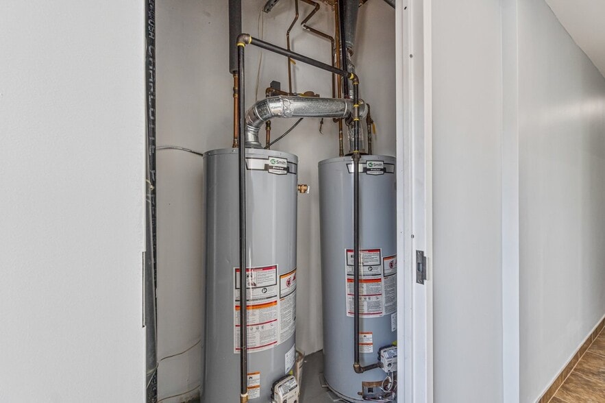 More Photos Of 58-34 59 street, Queens Office For Lease