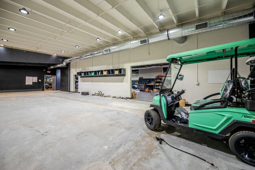 More Photos Of 1614 Franklin Rd, Brentwood Storefront Retail Office For Sale