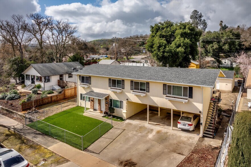 More Photos Of 2219 Oak St, Paso Robles Multifamily For Sale