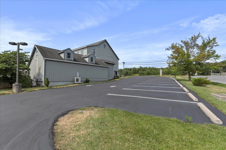 More Photos Of 14111-14113 Pennsylvania Ave, Hagerstown Freestanding For Sale