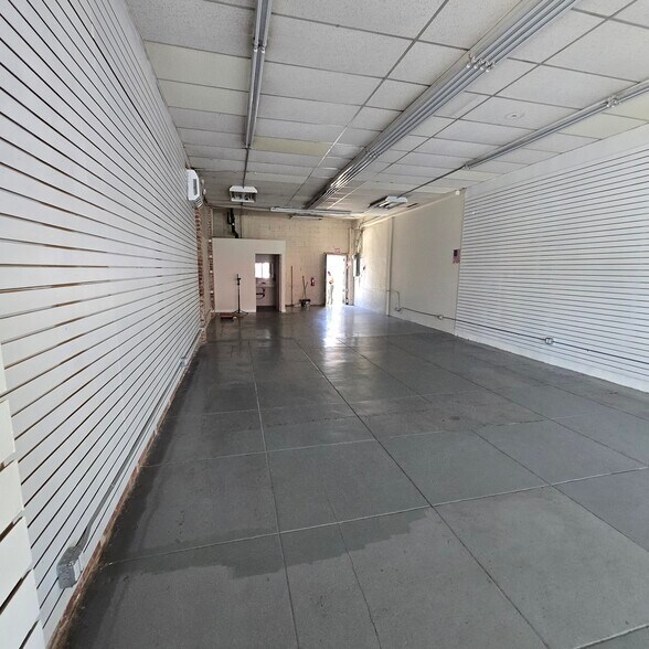 More Photos Of 4740 Whittier Blvd, East Los Angeles General Retail For Lease