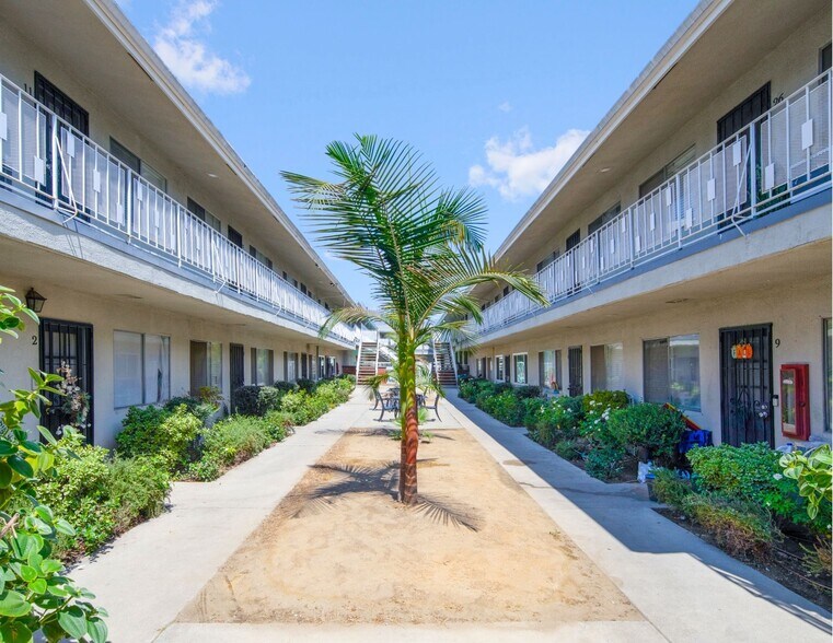 More Photos Of 14521 Clark St, Baldwin Park Apartments For Sale