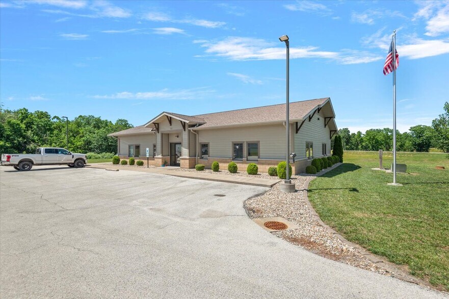 Primary Photo Of 103 Centre Dr, Petersburg Office For Sale