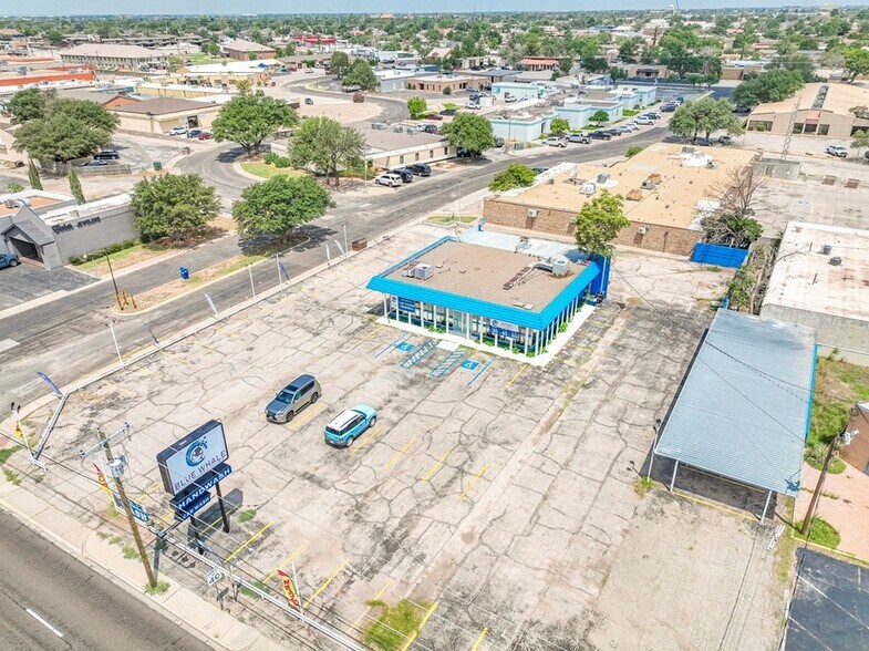 More Photos Of 2201 E 8th St, Odessa Office For Sale