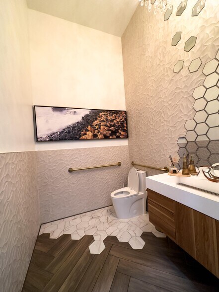 More Photos Of 12272 US Highway 98 W, Miramar Beach Office For Sale