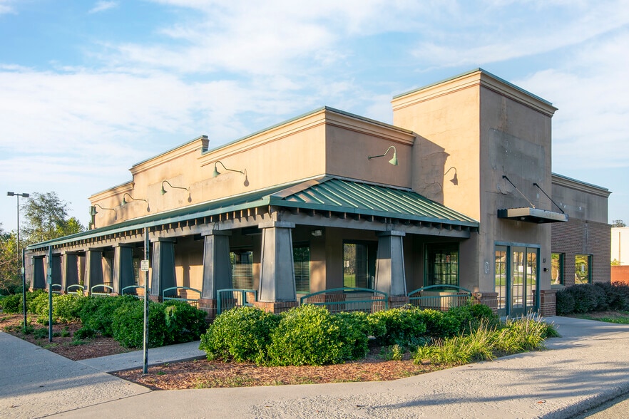 More Photos Of 34 W Main St, Radford Restaurant For Lease