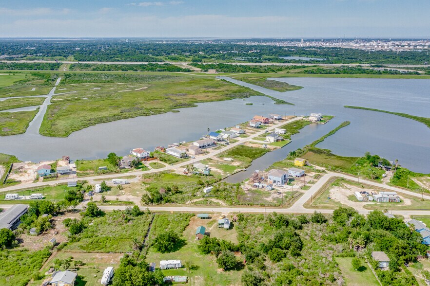 More Photos Of 0 Swan St, Hitchcock Land For Sale