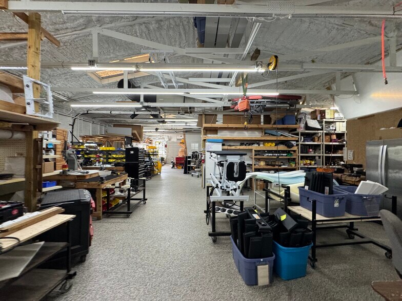 More Photos Of 125 N Cypress Way, Casselberry Light Manufacturing For Sale