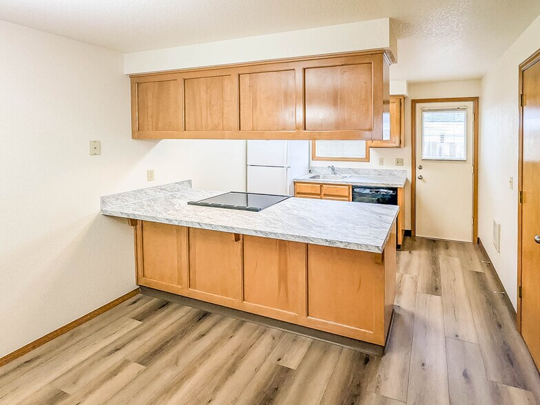 More Photos Of 159-197 Pembrook St SE, Salem Apartments For Sale