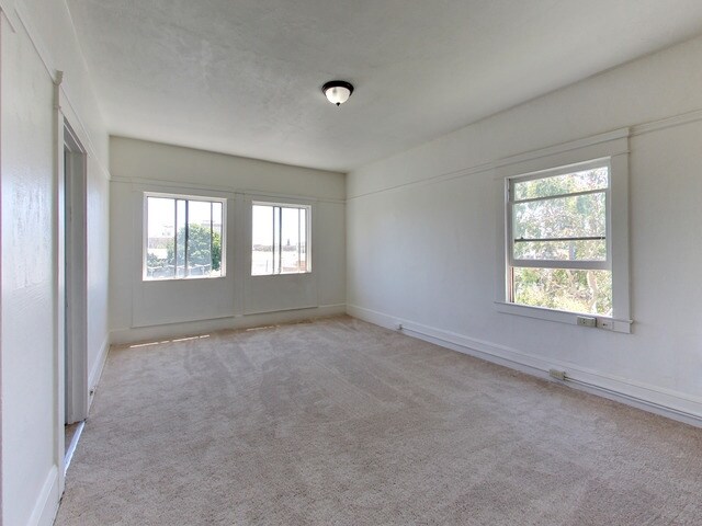 More Photos Of 717 N San Joaquin St, Stockton Apartments For Sale
