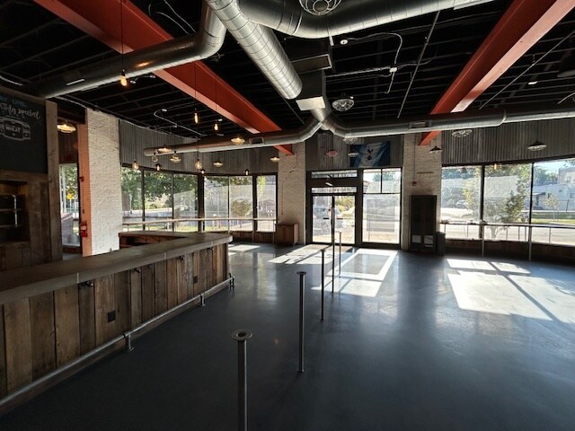 More Photos Of 419 N Walnut St, Bloomington Bar For Sale