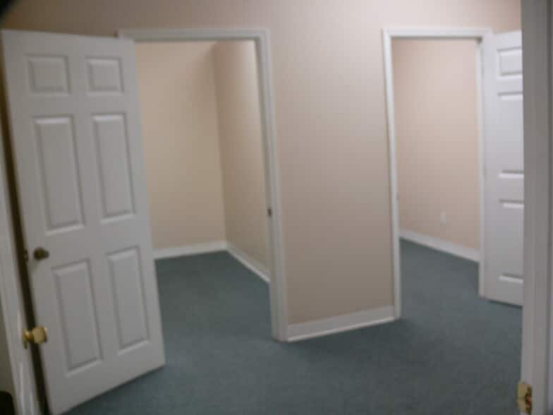 More Photos Of 1631 E Hamric Dr, Oxford Medical For Lease