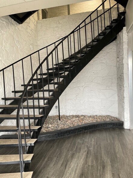 More Photos Of 7305 Boulevard 26, North Richland Hills Storefront Retail Office For Lease