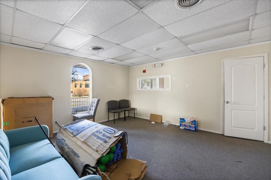 More Photos Of 6605 Dan Danciger Rd, Fort Worth Office For Sale