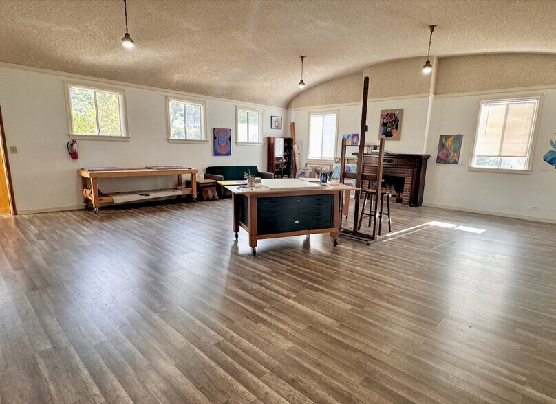 More Photos Of 2030 Glendale Blvd, Los Angeles Religious Facility For Sale