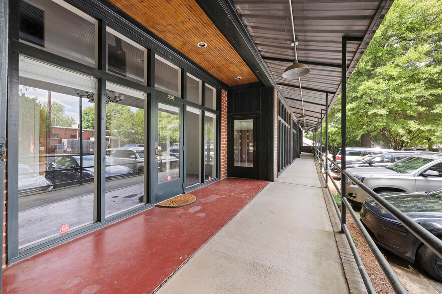 More Photos Of 226 W Washington St, Madison Freestanding For Sale