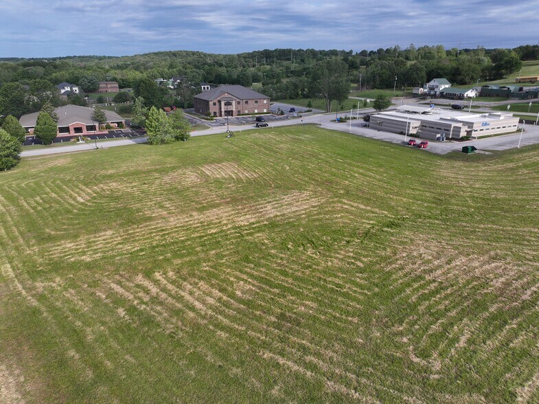 More Photos Of 5201 Willow Creek Dr, Springdale Medical For Sale