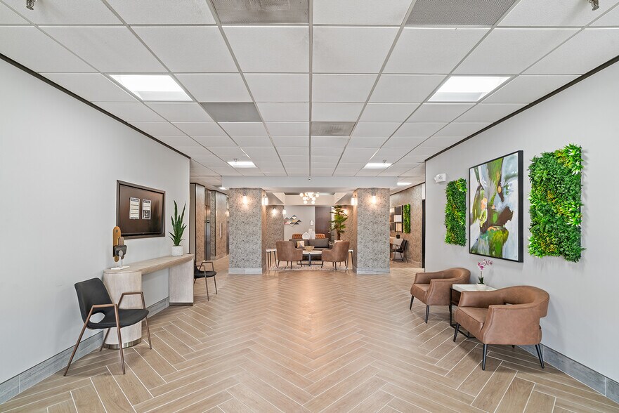 More Photos Of 5151 Katy Fwy, Houston Medical For Lease